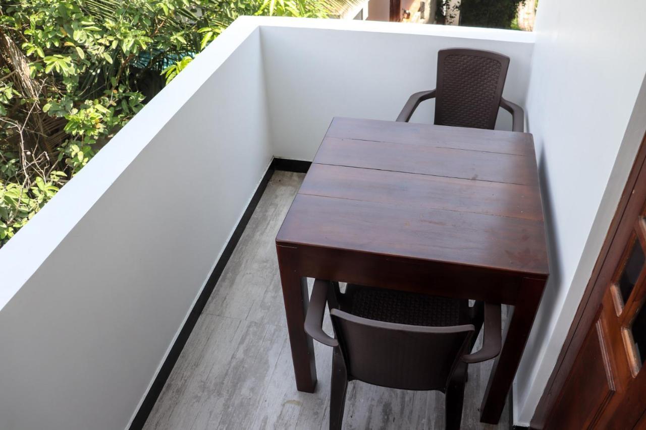Sakura Calm Rest Bed & Breakfast Mirissa Exterior photo